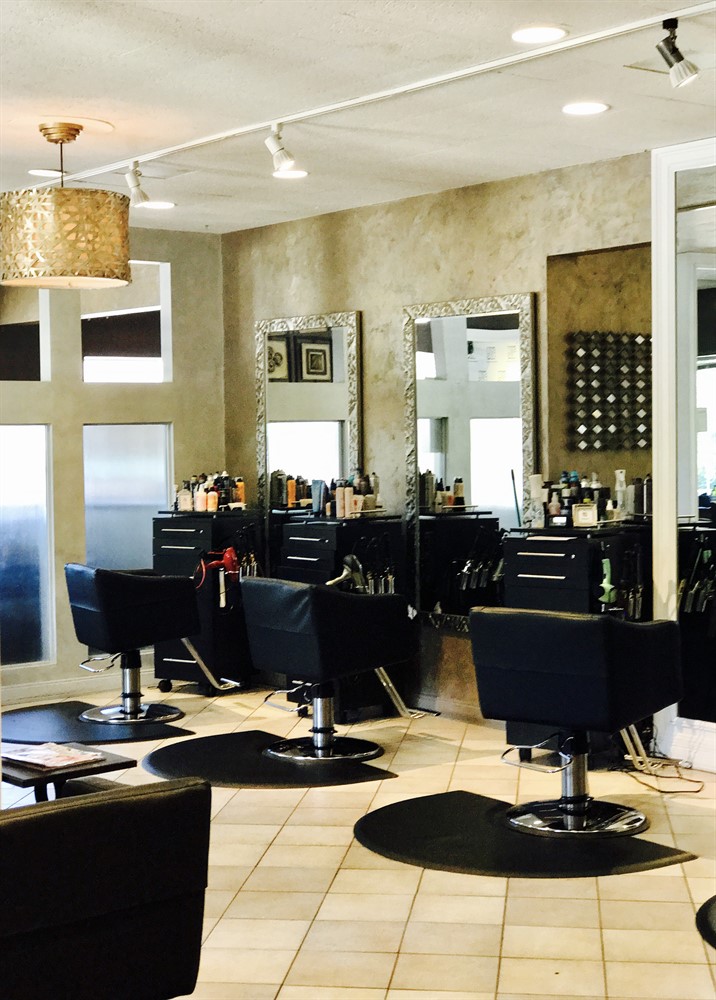 Studio 890 Salons - Hair and Nail Salon Services in Elm Grove, WI